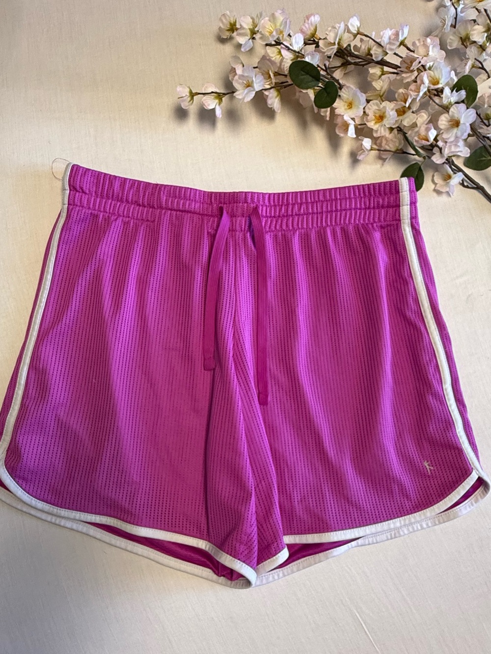 Danskin Hot Pink Mesh Athletic Shorts with White Trim, size M